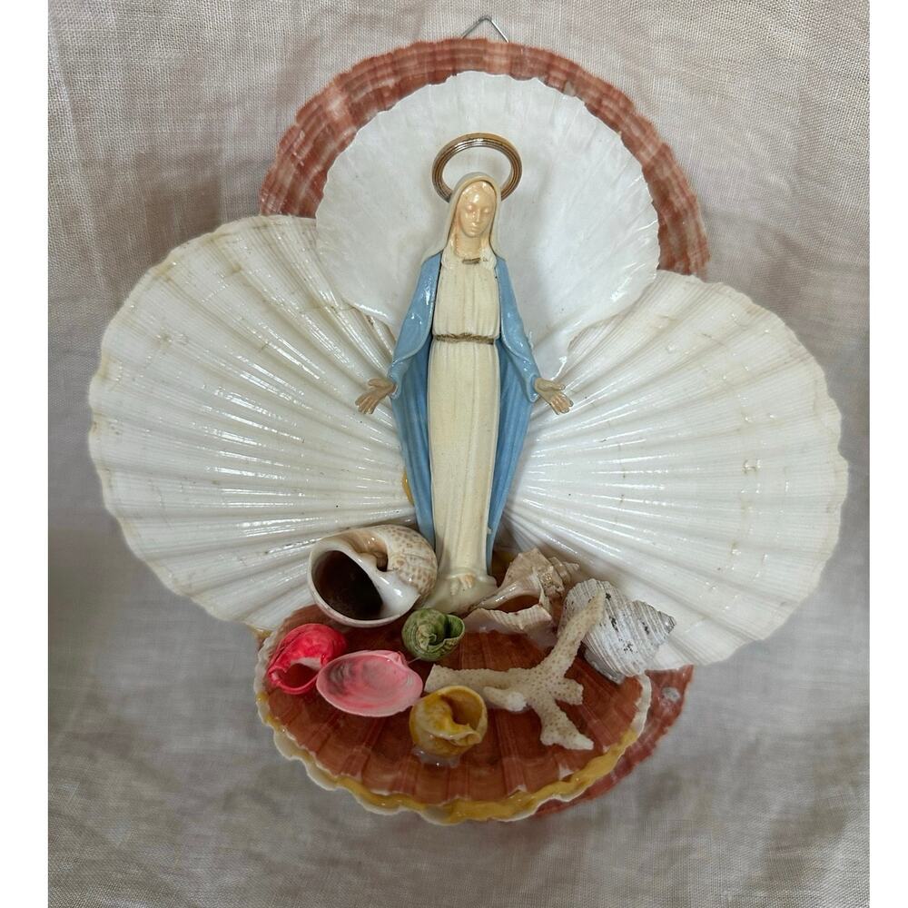 Vintage French religious folk art figurine Virgin Mary seashells wall decor 8.5”